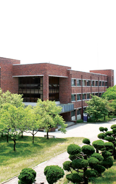 College of Life and Applied Sciences